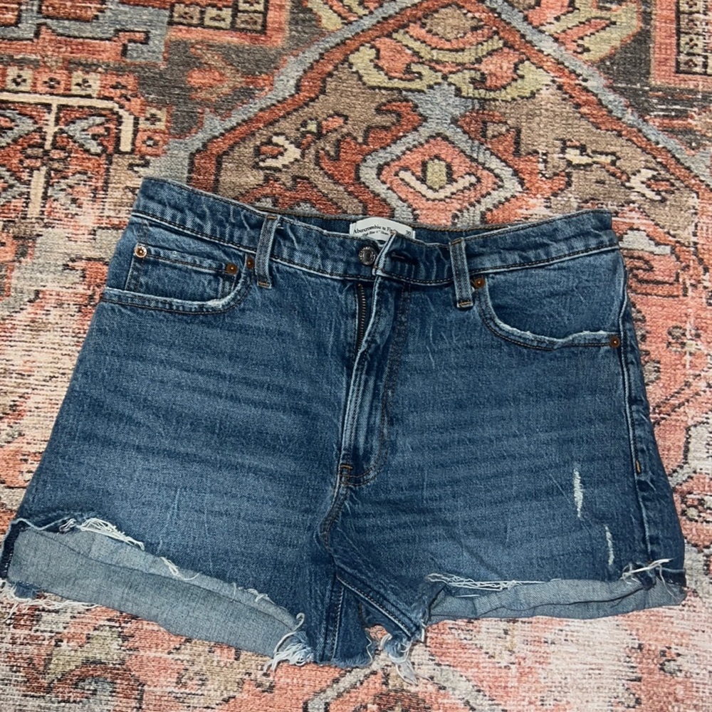 Raw hem Abercrombie shorts